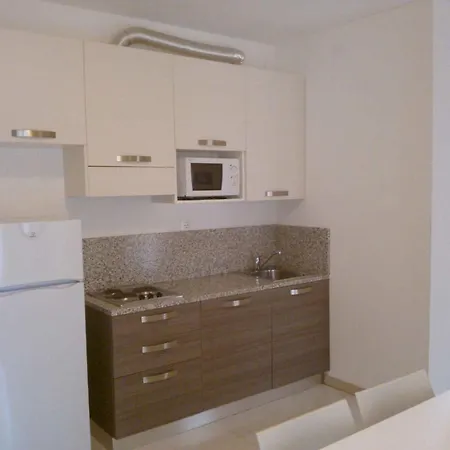 Apartament In 24463