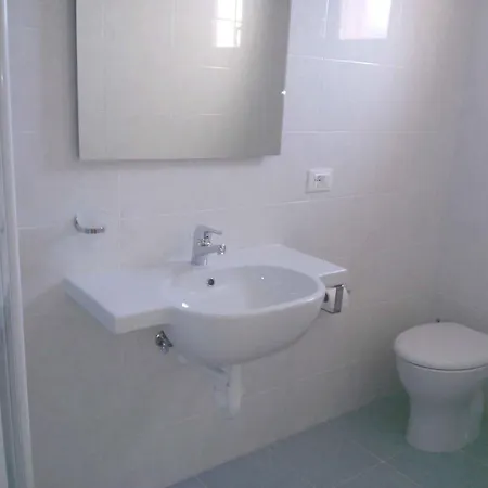 In 24463 ビビオーネ